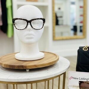 Chic Tortoiseshell Cat-Eye Eyeglass Frames